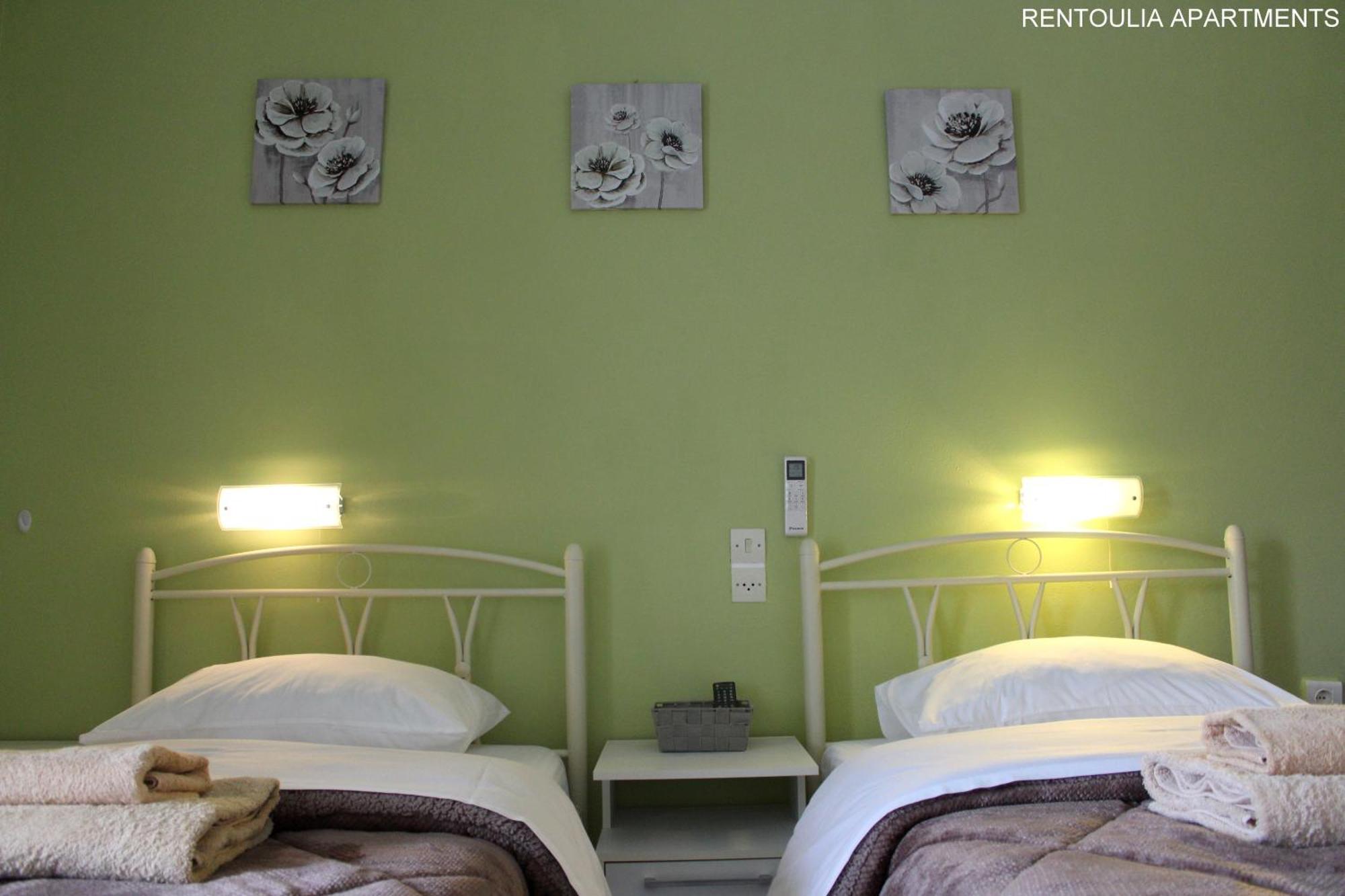 Rentoulia Apartments Poúlithra Exteriér fotografie